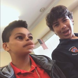 Meet your Posher, Manolo